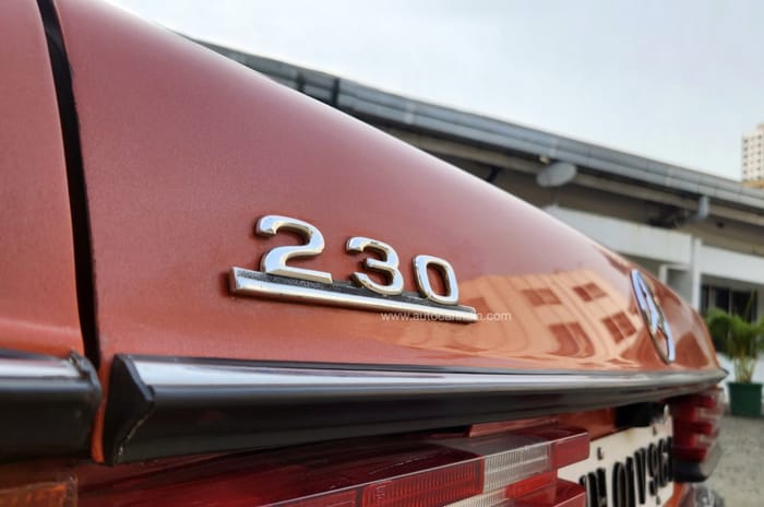 The vintage elegance of the Mercedes W123